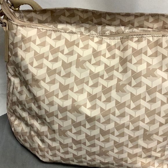 Kipling Sadie Optic Printed Expandable Bag - Picture 5 of 15